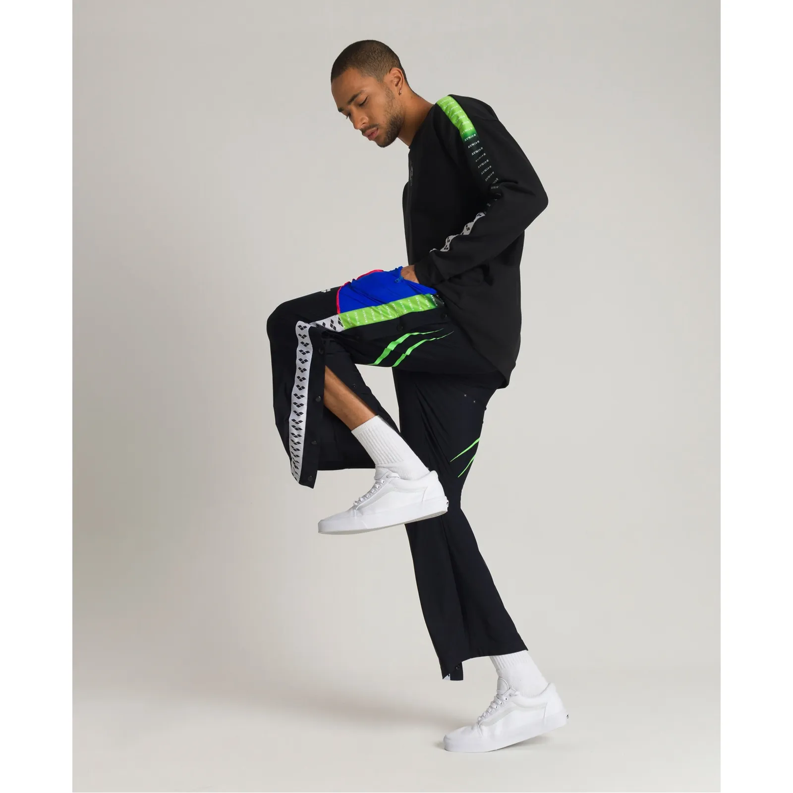Реглан Arena ARENA AVNIER SWEAT FLEECE
