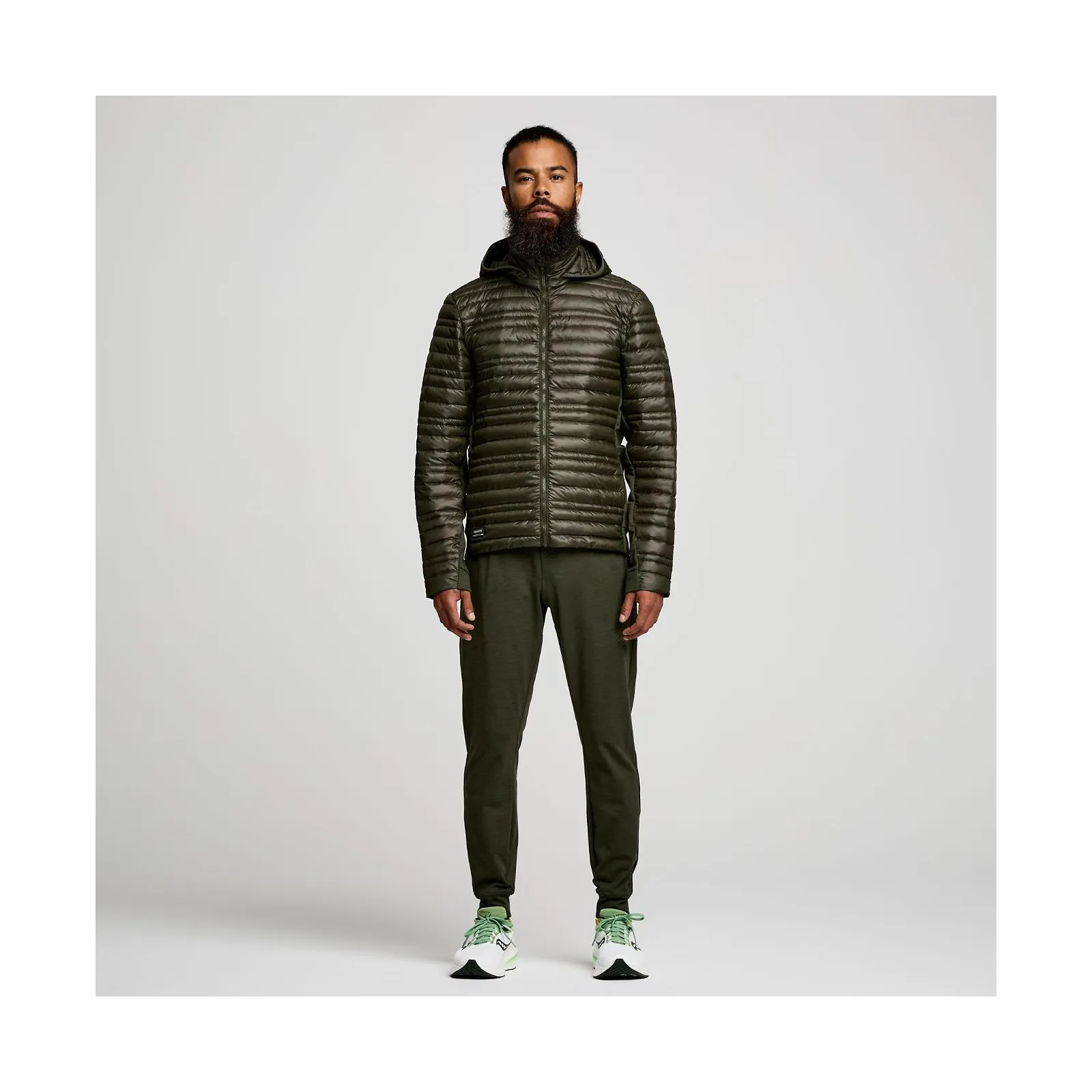 Чоловіча вітрівка Saucony SOLSTICE OYSTERPUFF JACKET Чоловіча вітрівка Saucony SOLSTICE OYSTERPUFF JACKET