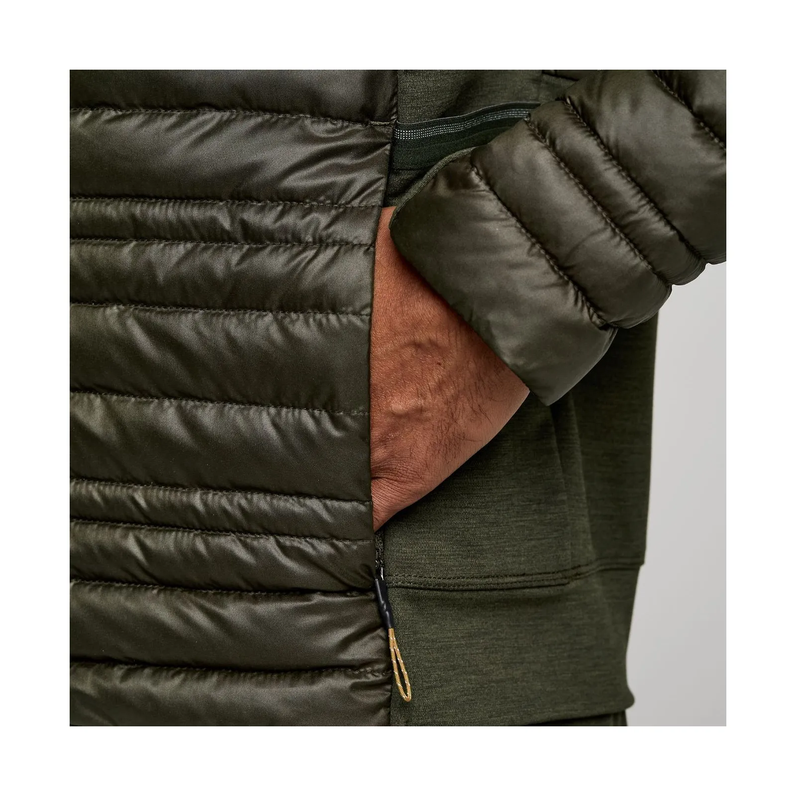 Чоловіча вітрівка Saucony SOLSTICE OYSTERPUFF JACKET Чоловіча вітрівка Saucony SOLSTICE OYSTERPUFF JACKET