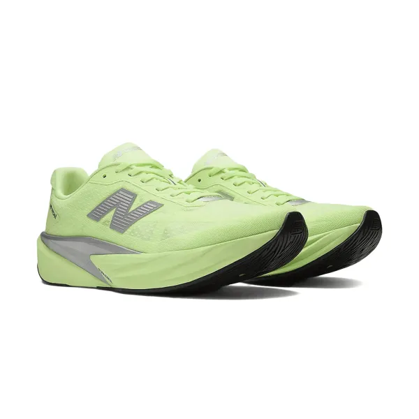 Чоловічі кросівки New Balance FUELCELL REBEL V5