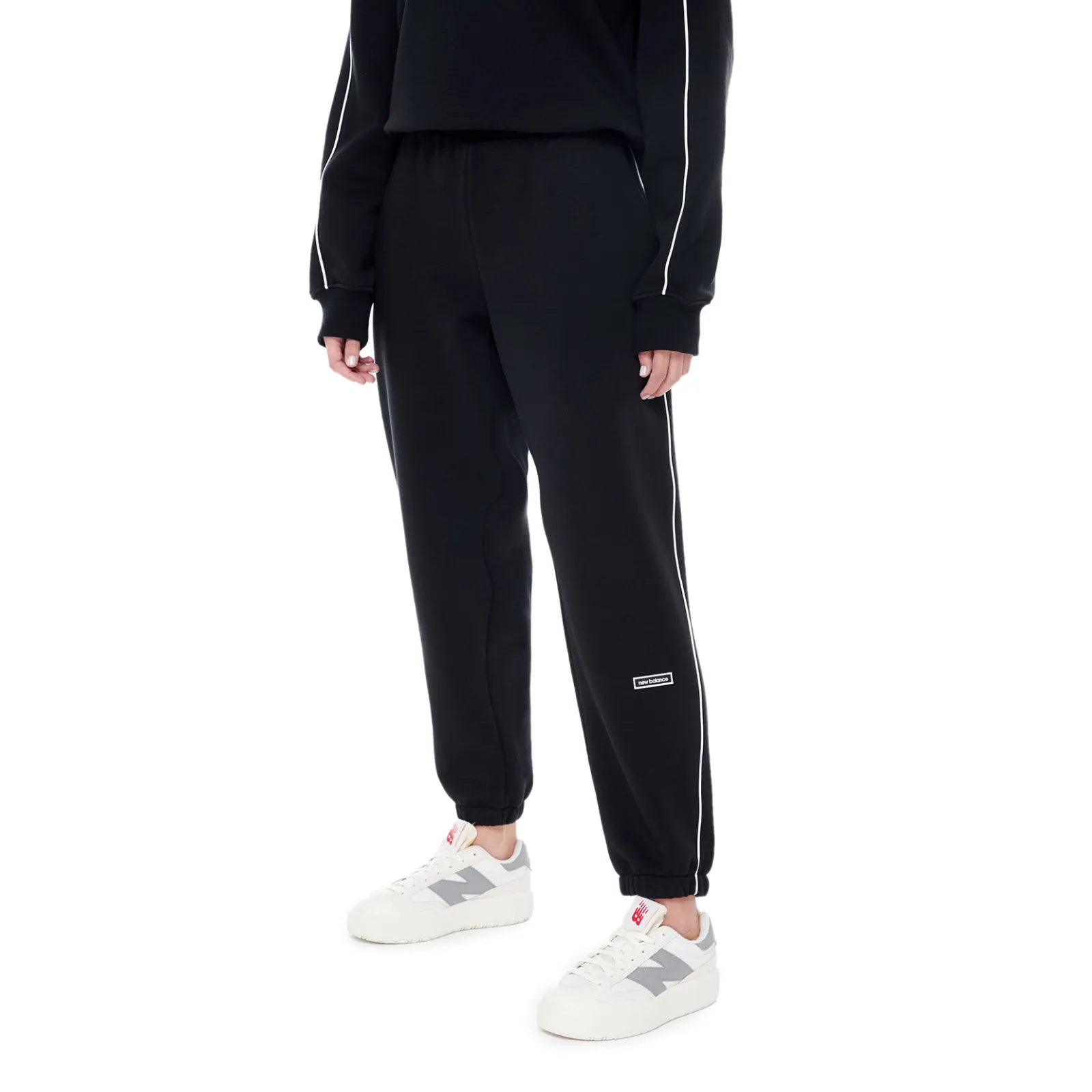 Жіночі спортивні штани New Balance ESSENTIALS BRUSHED