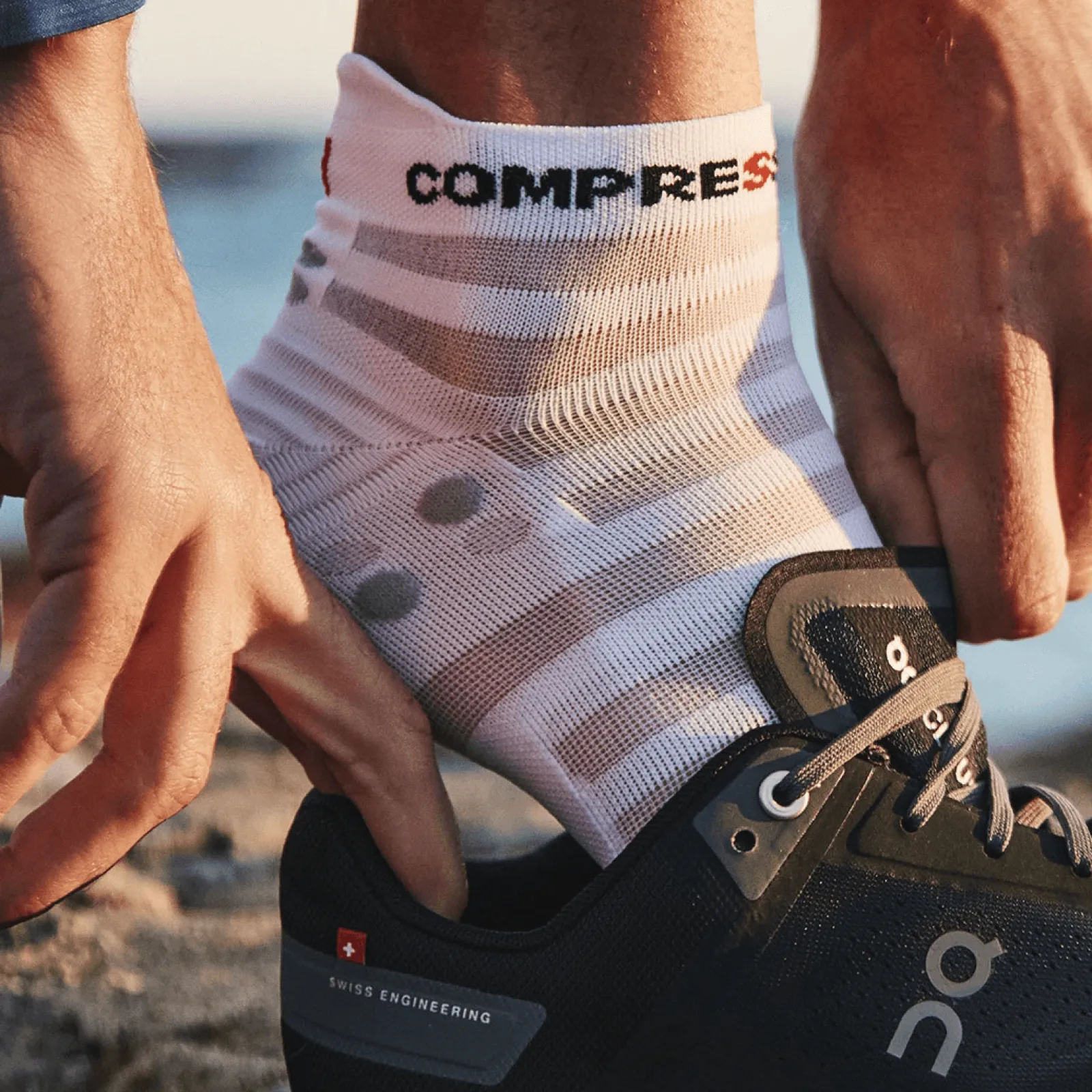 Шкарпетки Compressport PRO RACING SOCKS V4.0 ULTRALIGHT LOGO SOCKS